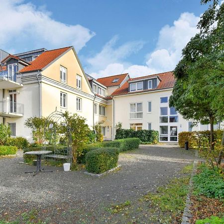 Charming Apartment With A Terrace Near The Sea Wiek auf Rügen Εξωτερικό φωτογραφία