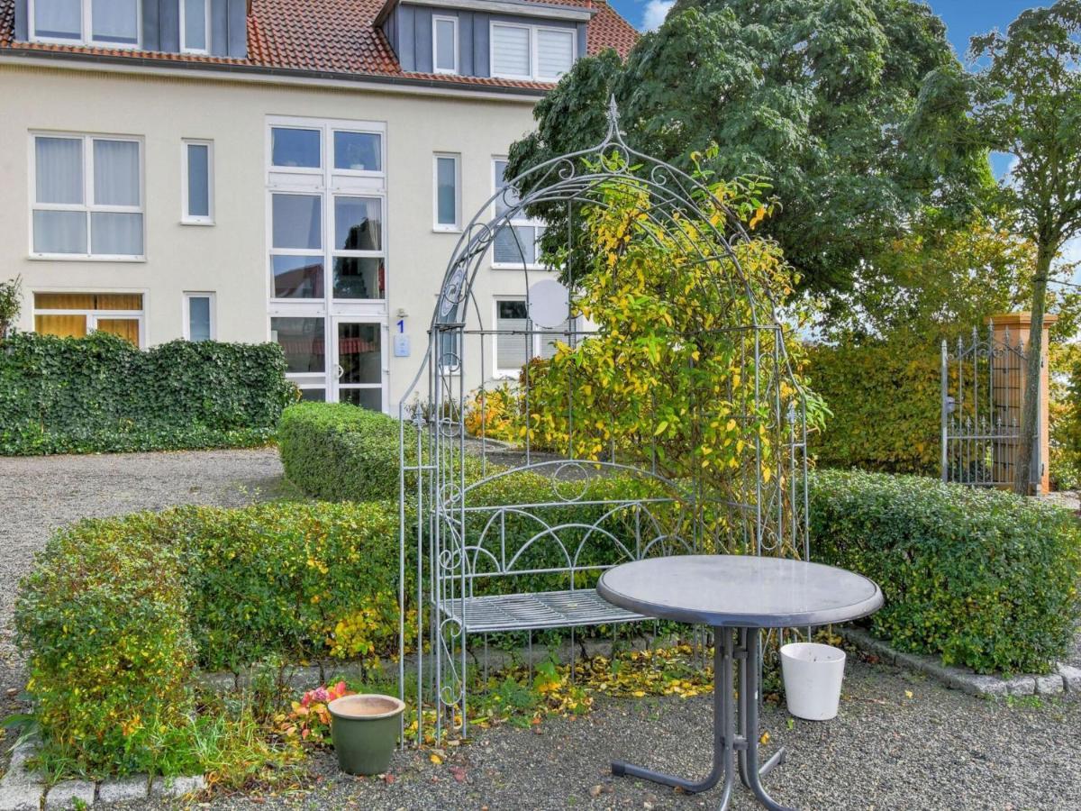 Charming Apartment With A Terrace Near The Sea Wiek auf Rügen Εξωτερικό φωτογραφία