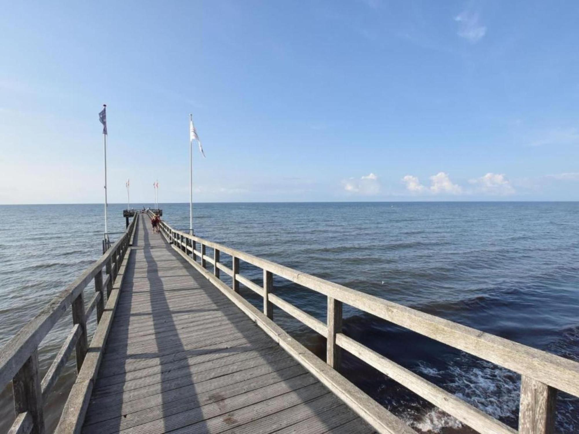 Charming Apartment With A Terrace Near The Sea Wiek auf Rügen Εξωτερικό φωτογραφία